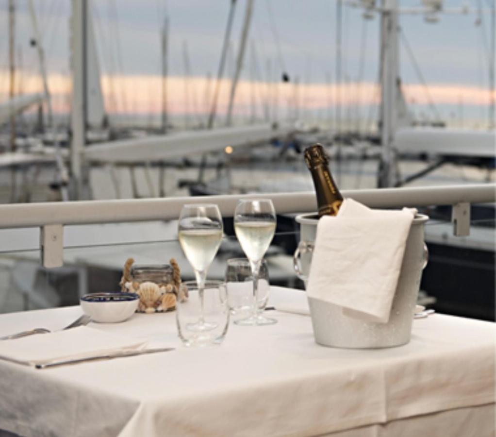 Bed and Breakfast B E B Le Terrazze Sul Mare Catanzaro Exterior foto